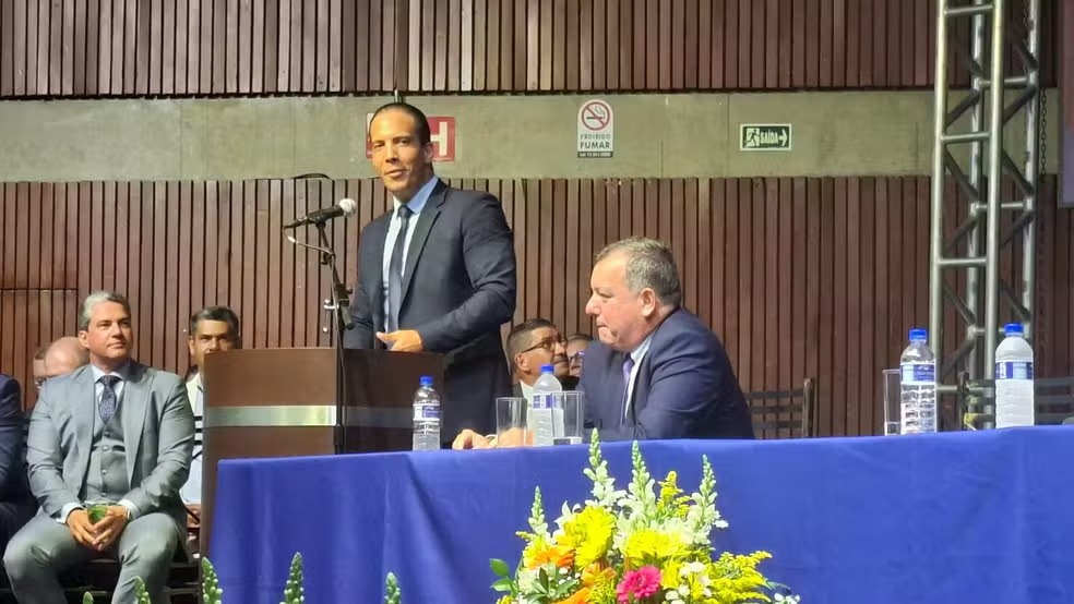 Murilo Félix exonera 469 comissionados e funções gratificadas em Limeira