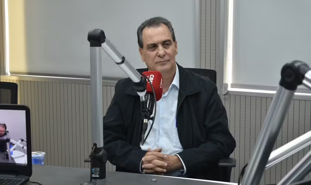 Em Piracicaba, Helinho Zanatta suspende contratos e licitações em andamento