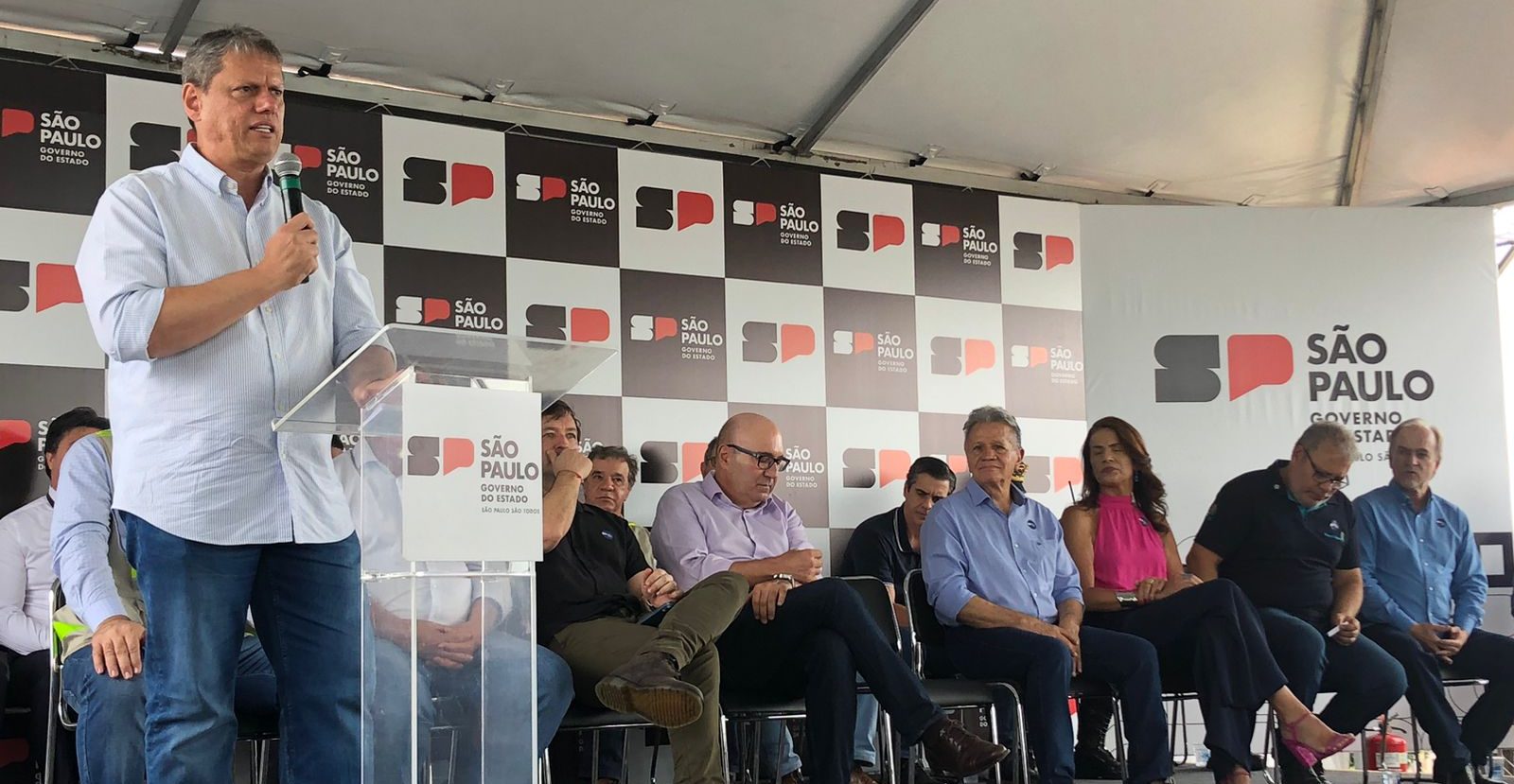 Famílias removidas das margens da Miguel Melhado devem receber novos imóveis em até 4 anos