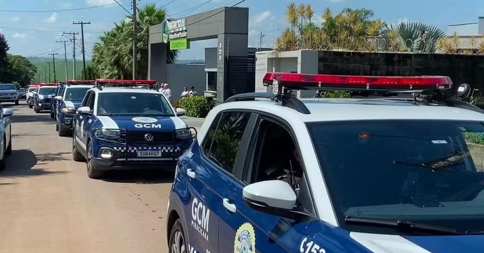 GM morto por engano recebe homenagens da corporação durante enterro