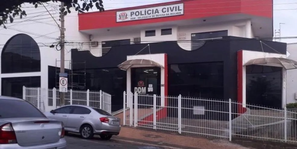 Mulher é encontrada morta pelo filho em Mogi Guaçu; marido é o principal suspeito 