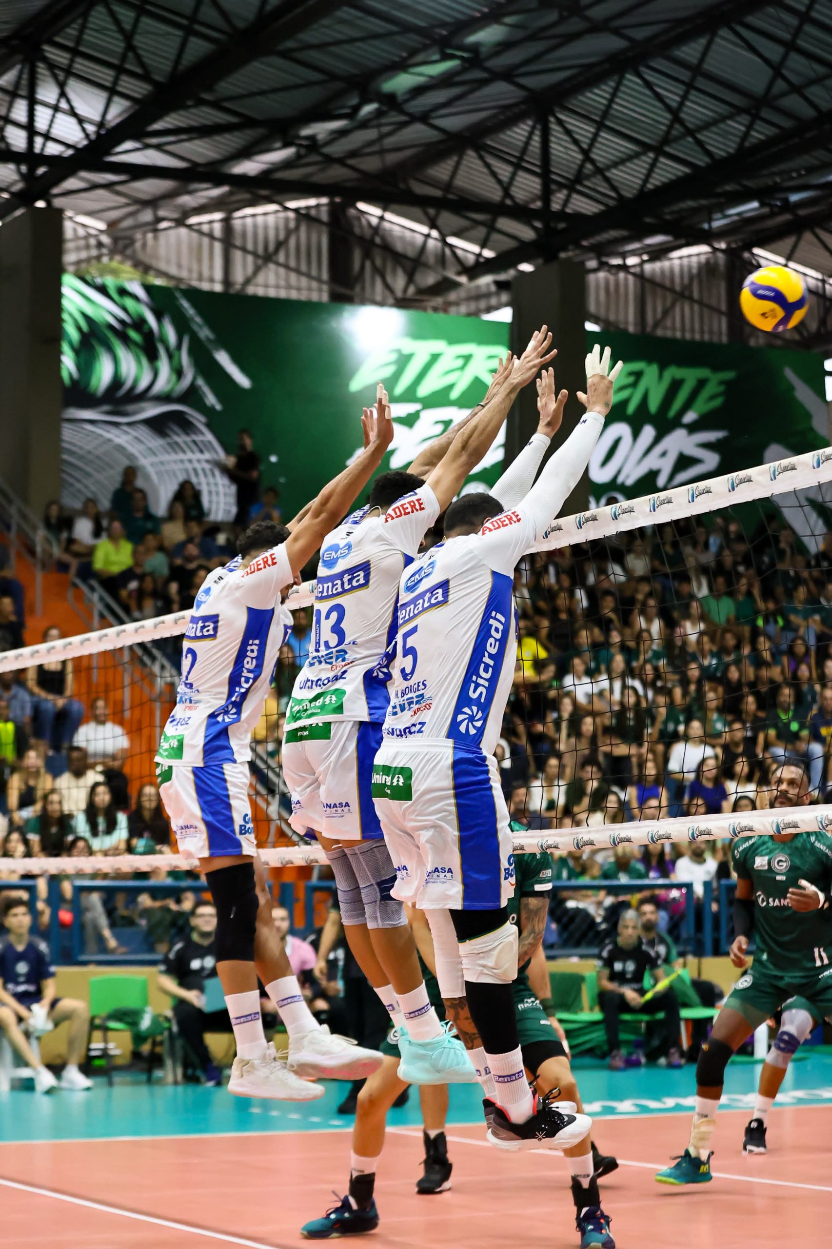 Na primeira partida de 2025, Vôlei Renata perde para o Goiás na Superliga