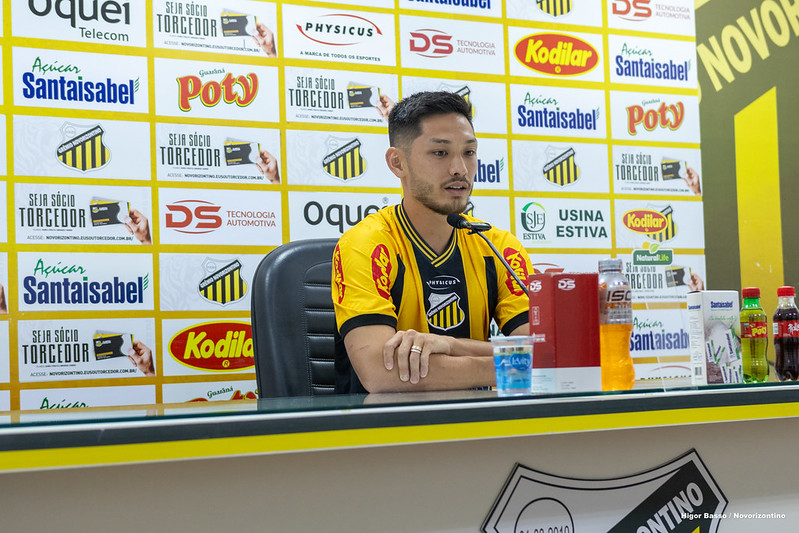 Com status de titular, Luís Oyama é apresentado no Novorizontino   