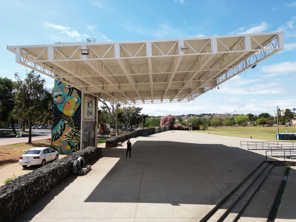 Praça Arautos da Paz recebe cinema ao ar livre neste domingo