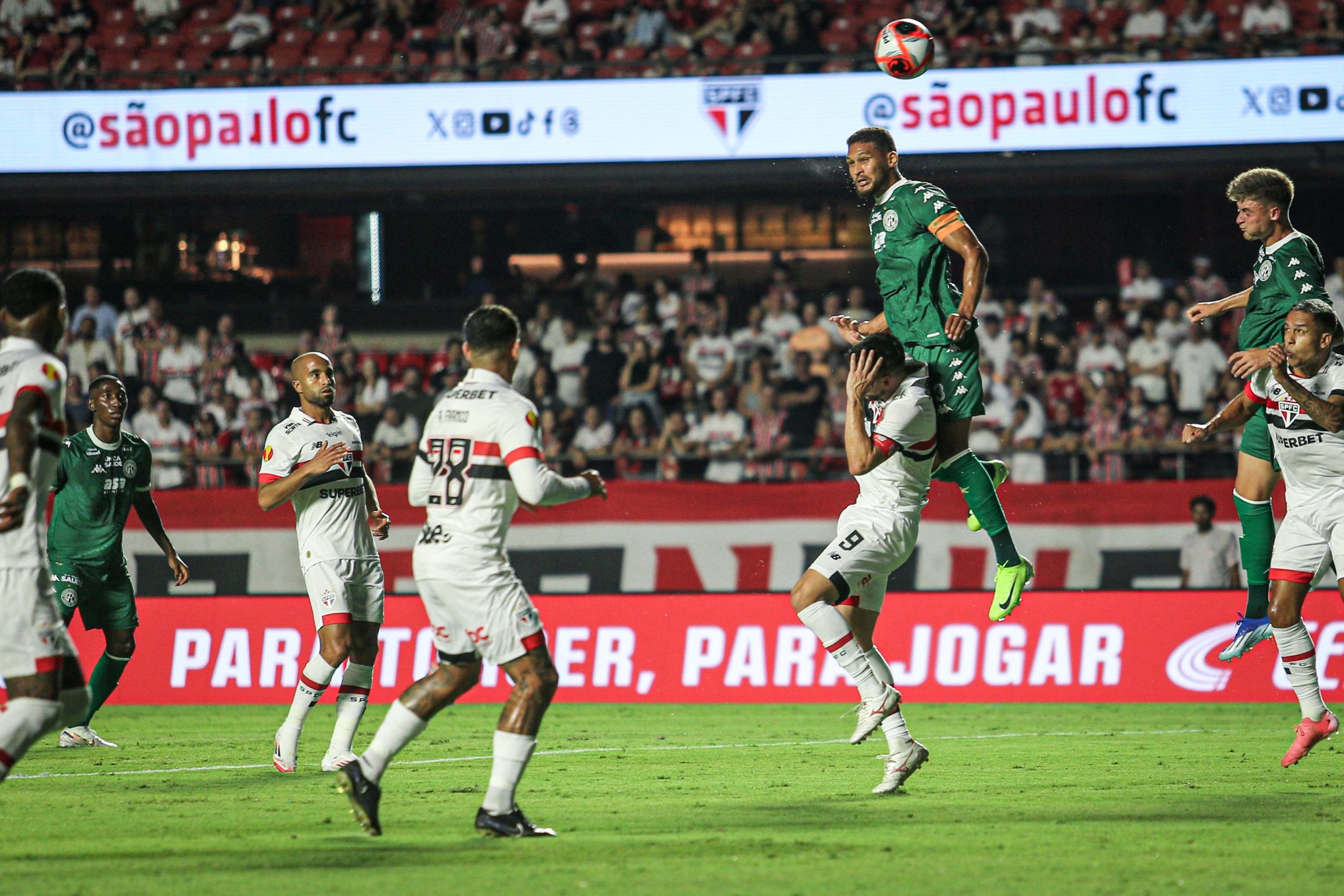 Guarani vacila no início e perde para o São Paulo no Morumbi