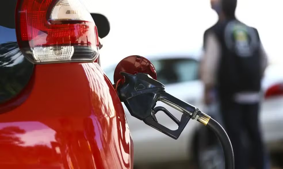 Alta do ICMS sobre preço da gasolina e diesel a partir deste sábado