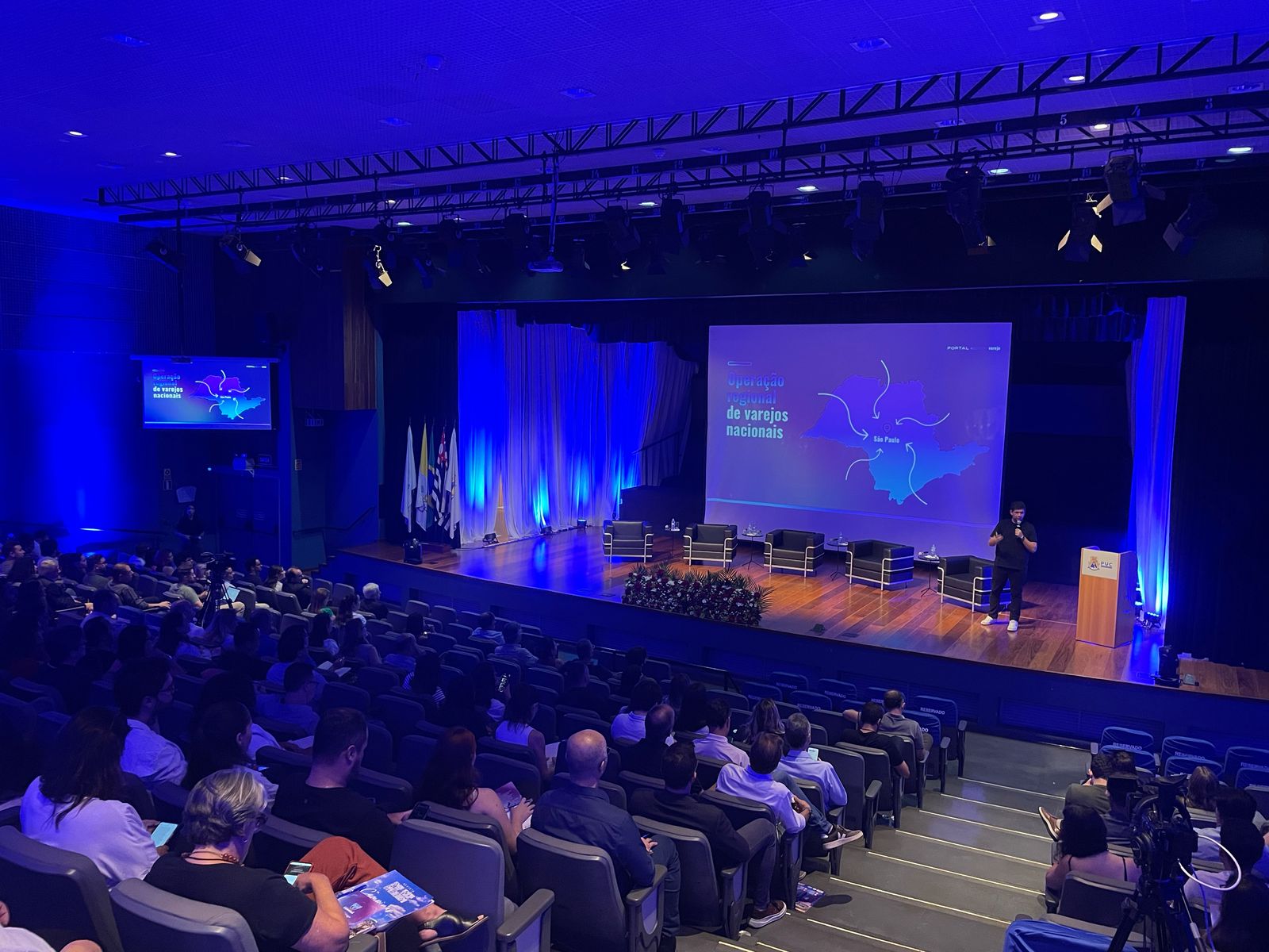 Associação Comercial reúne varejistas para apresentar ideias para o futuro do setor