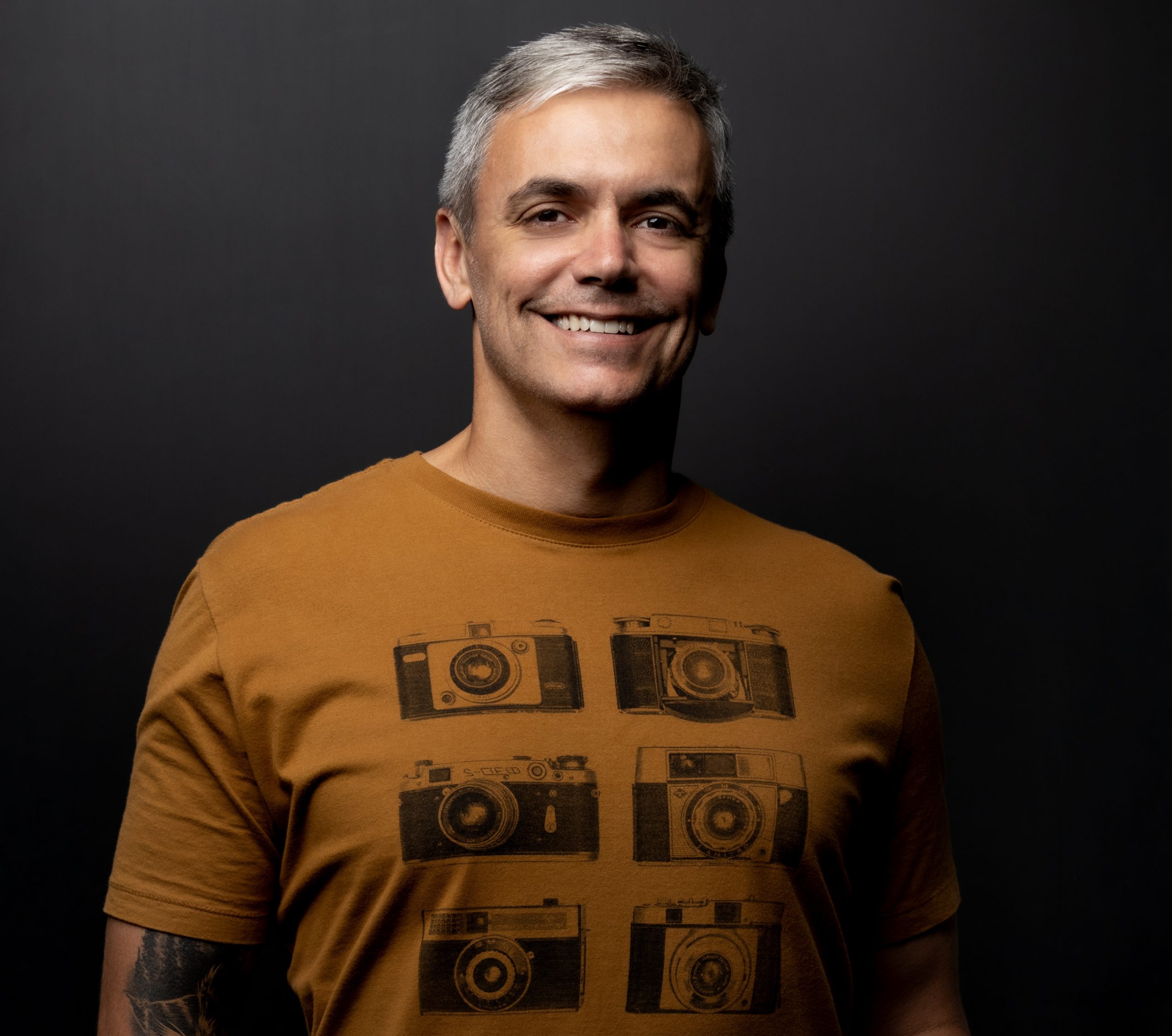 Clipe de Luísa Sonza tem imagens do litoral paulista feitas por fotógrafo de Limeira