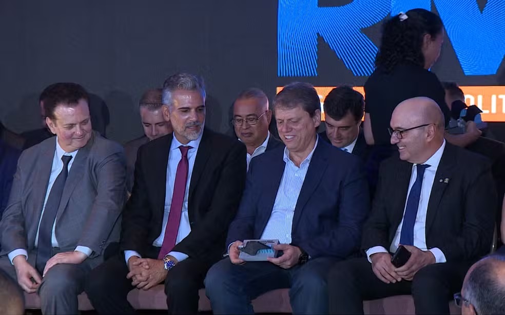 Criação da RMC completa 25 anos com presença do governador e lançamento de livro