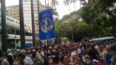 Há 40 anos, Tomá na Banda garante diversão no sábado de Carnaval