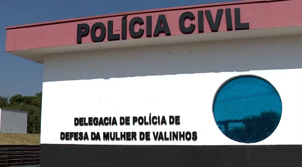 PM resgata criança desacordada em carro; mãe bebia em loja de conveniência de Valinhos