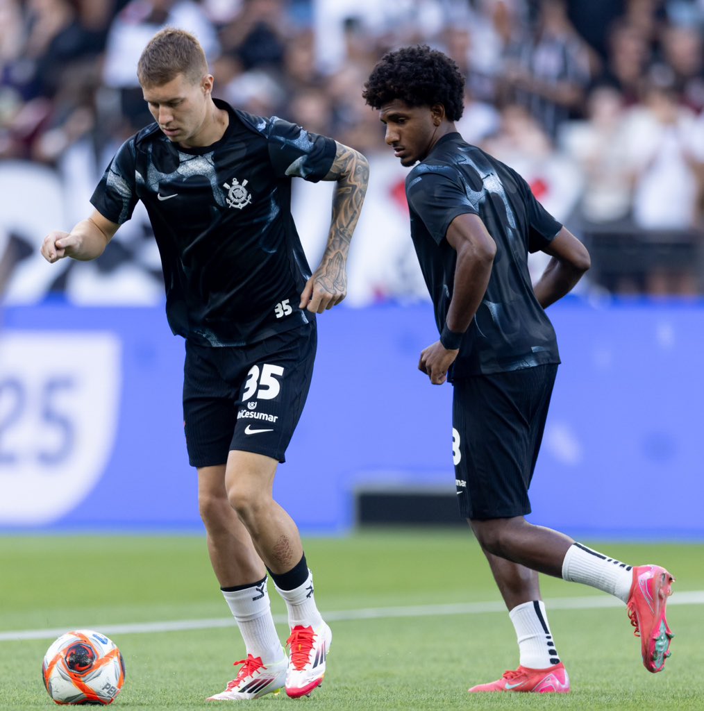 Técnico Ramon Díaz deverá montar Corinthians com três atacantes em duelo pela Copa Libertadores