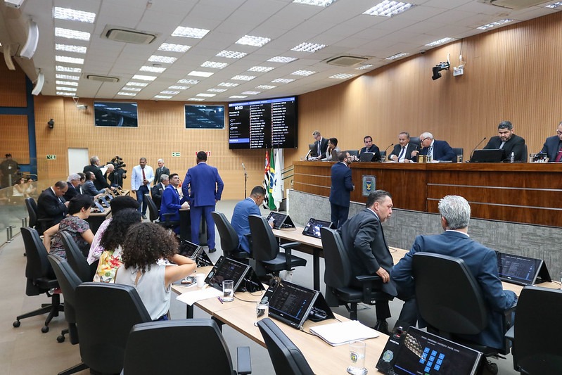 Denúncia da PGR contra Bolsonaro domina sessão da Câmara de Campinas