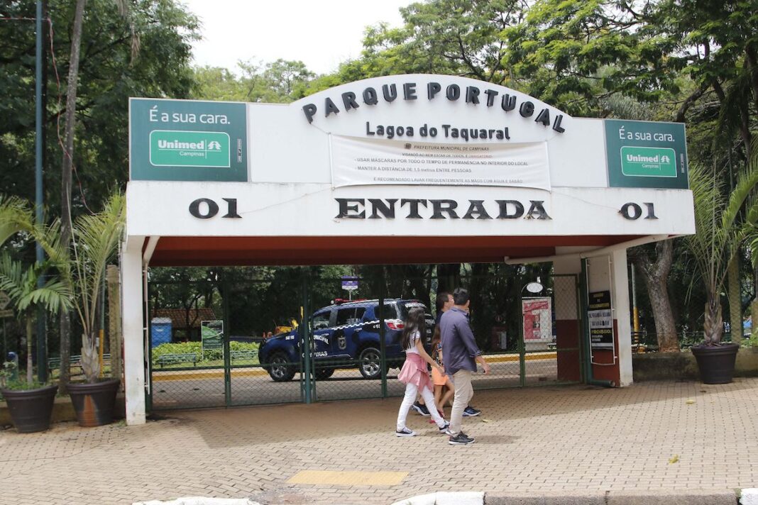 Vendedores de quiosques reclamam falta de aviso sobre fechamento de parques na cidade