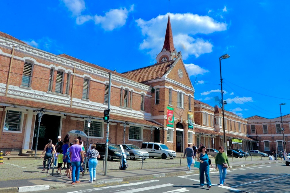 Encontro de colecionadores de miniaturas é realizado em Campinas