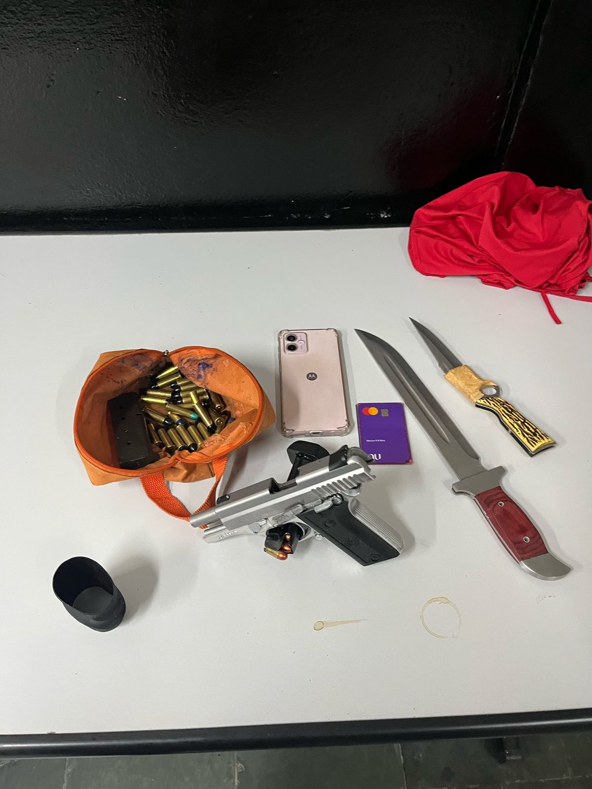 Guarda de Campinas prende casal com drogas em pensão na Vila Industrial