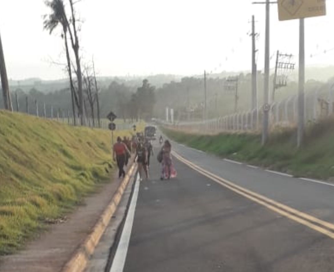 Moradores do Jardim Monte Belo questionam quebra de ônibus e não cumprimento de horário