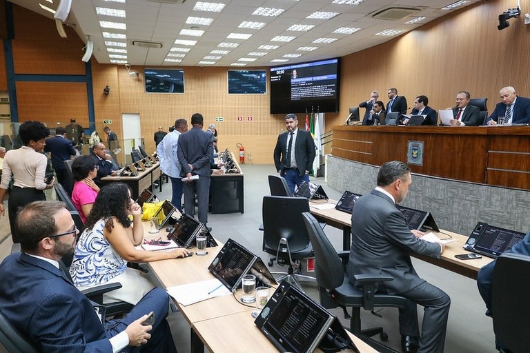 Câmara de Campinas discute projeto para construção de unidades de saúde e educação 