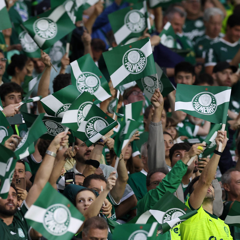 Chateada com derrota, torcida do Palmeiras cobra elenco para final do Paulistão