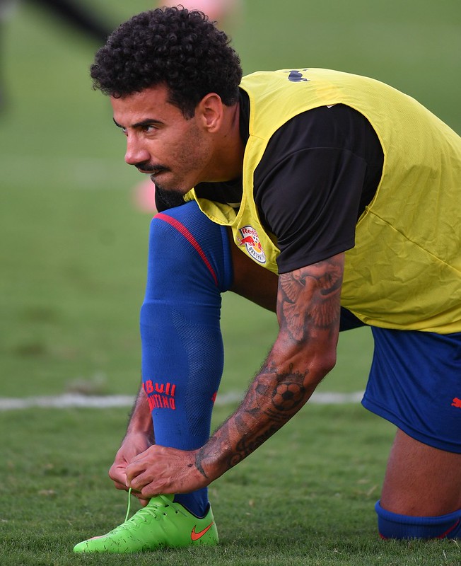 Exame detecta alteração e Lucas Evangelista ainda é incógnita no Palmeiras