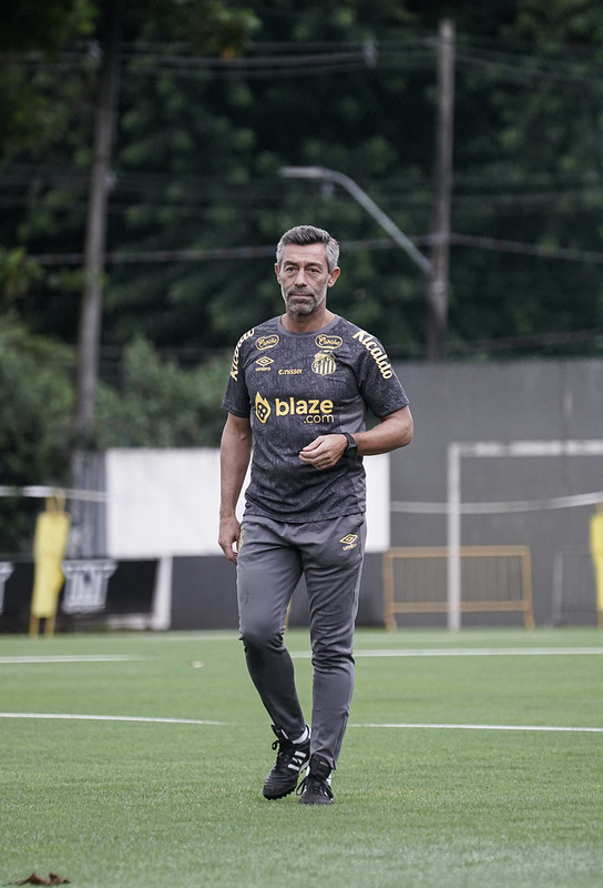 Santos faz amistoso contra Coritiba neste domingo no Couto Pereira