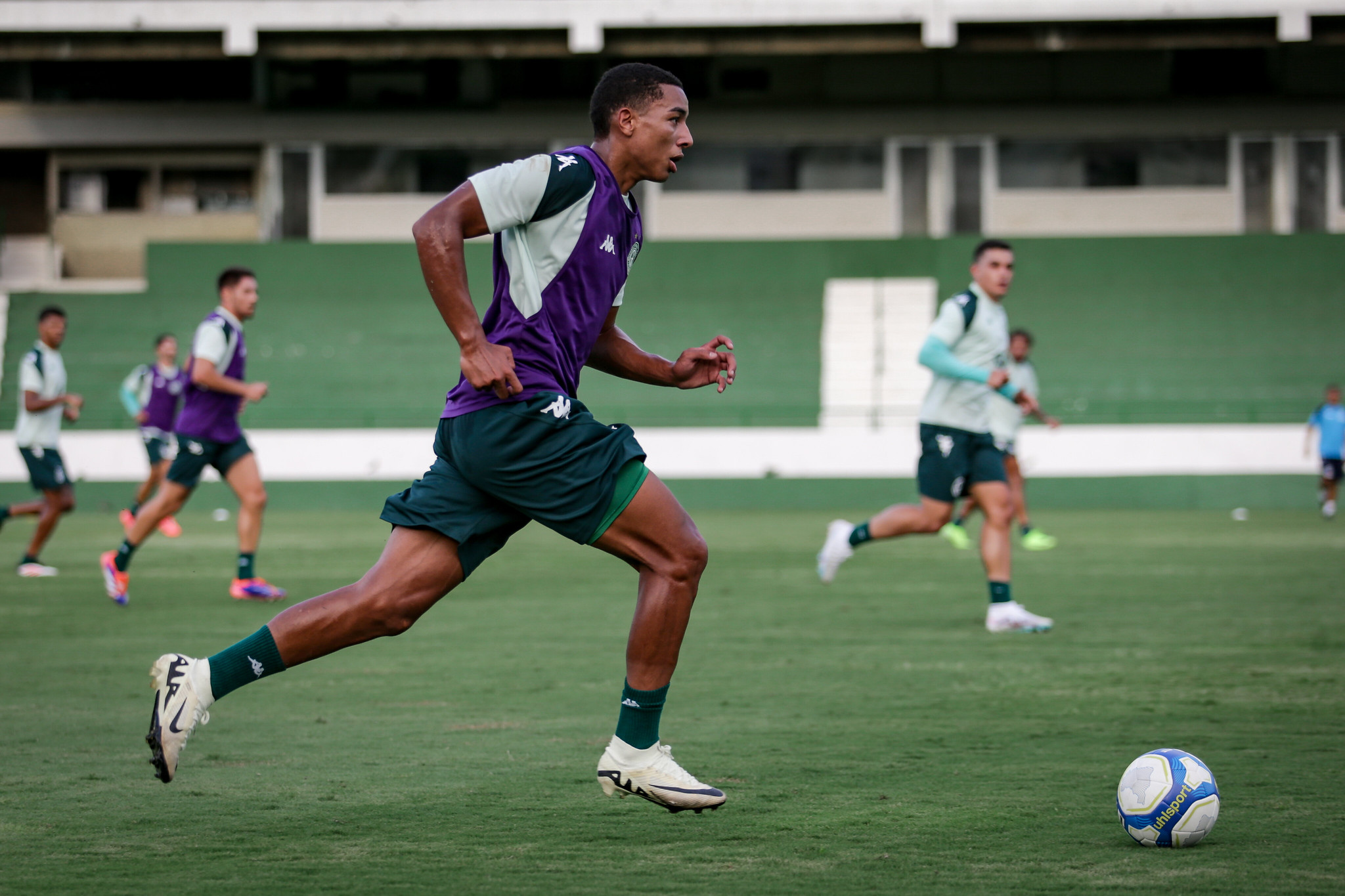Yan Henrique entra na mira do Internacional e pode deixar o Guarani