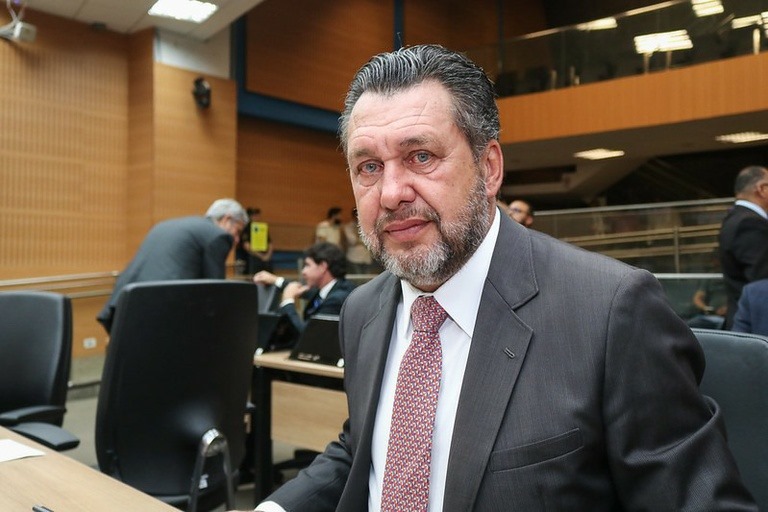 Cirilo deixa Câmara para assumir Habitação; Mineiro do Espetinho assume cadeira