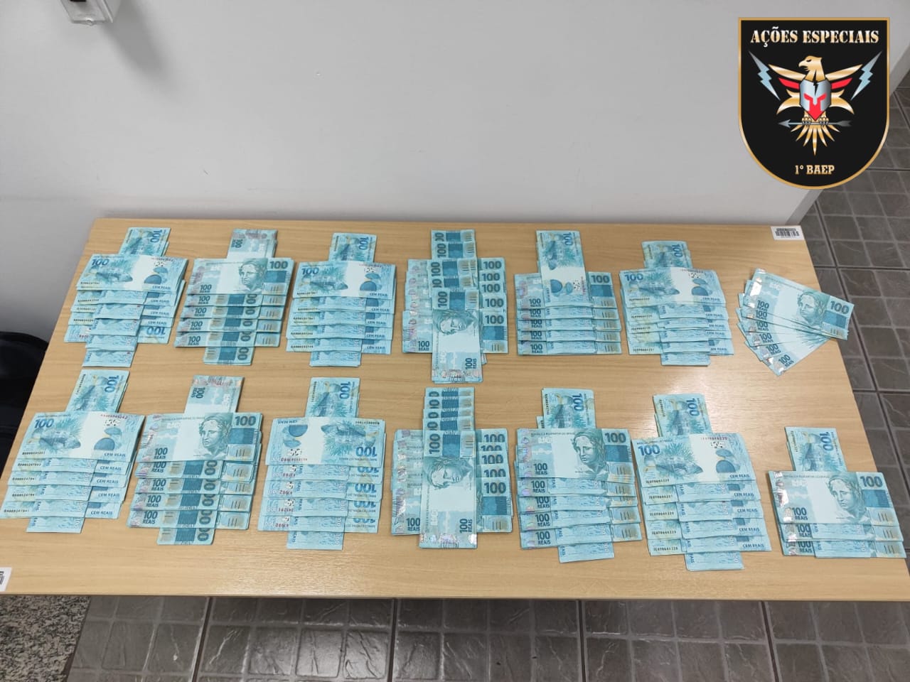 Dupla é detida com R$ 125 mil em notas falsas em Campinas e ainda tenta subornar policiais
