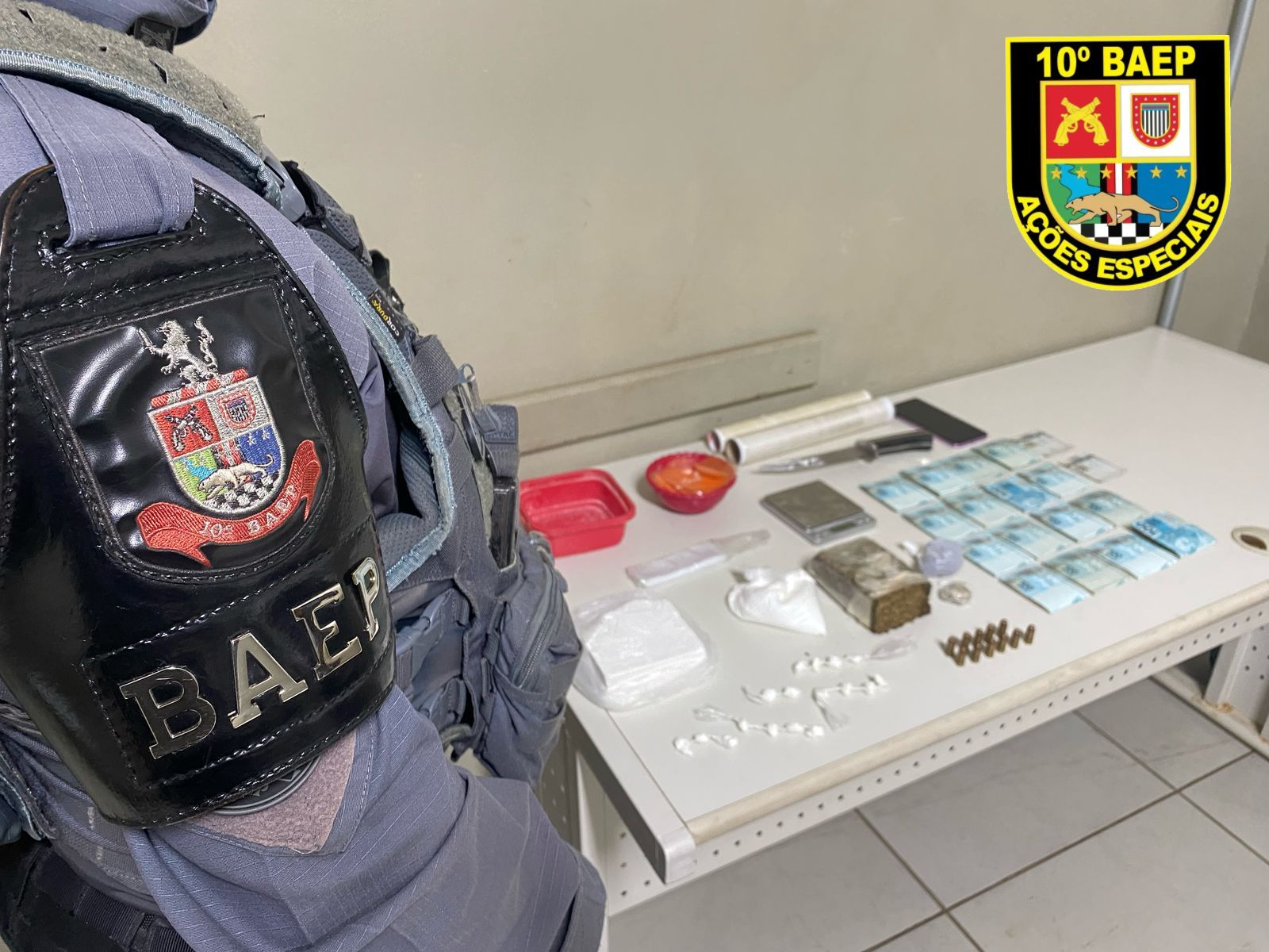 Homem é preso com R$ 18 mil e drogas em Piracicaba