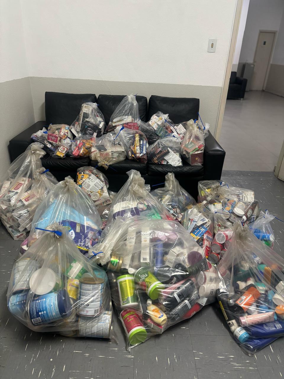 Mercado é interditado pela Vigilância Sanitária após operação da Polícia Civil