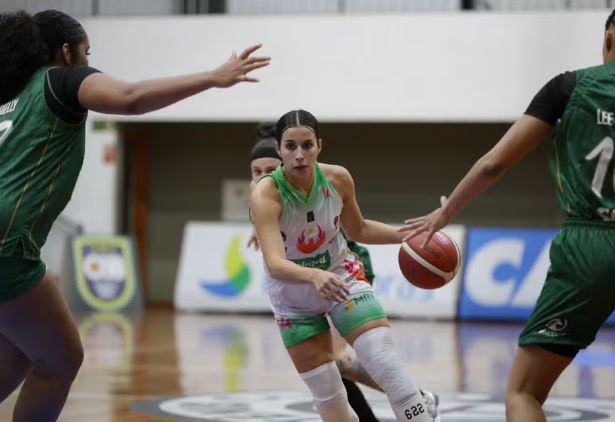 Nos últimos segundos, Unimed Caminas Basquete vence o Cerrado pela LBF