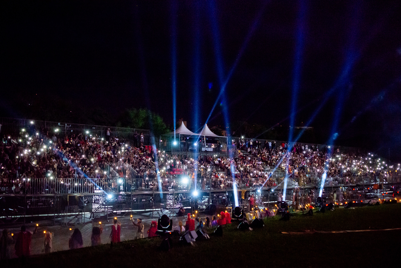 Paixão de Cristo é encenada no Engenho Central de Piracicaba com novidades cênicas 