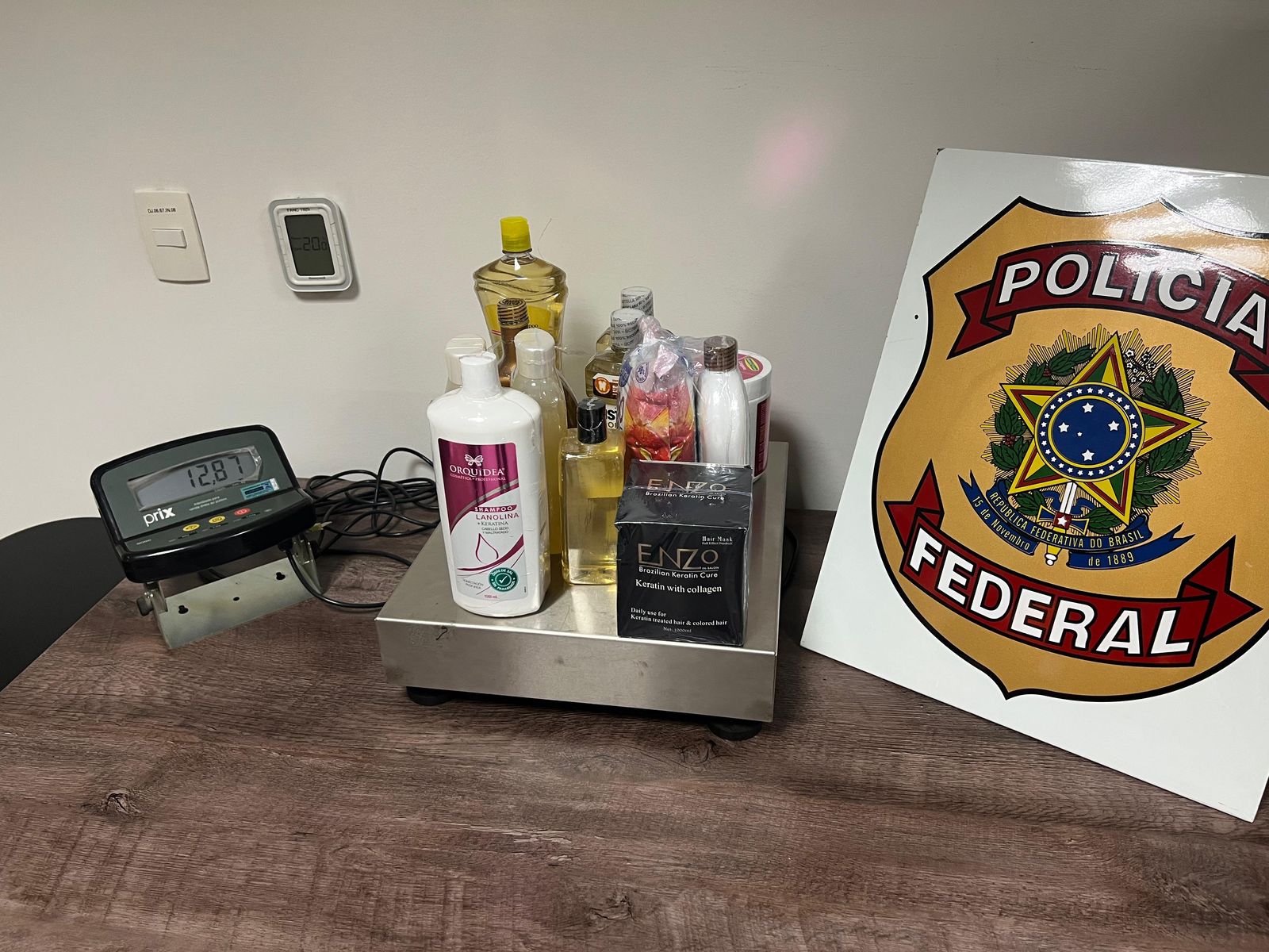 Polícia Federal prende jovem com cocaína liquida escondida na bagagem em Viracopos