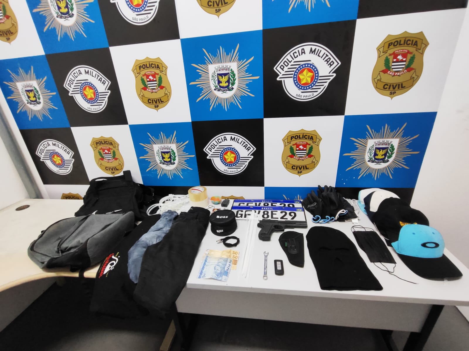 Polícia investiga se preso em Campinas pode ter relação com ataque a Guaxupé e sequestro de empresário