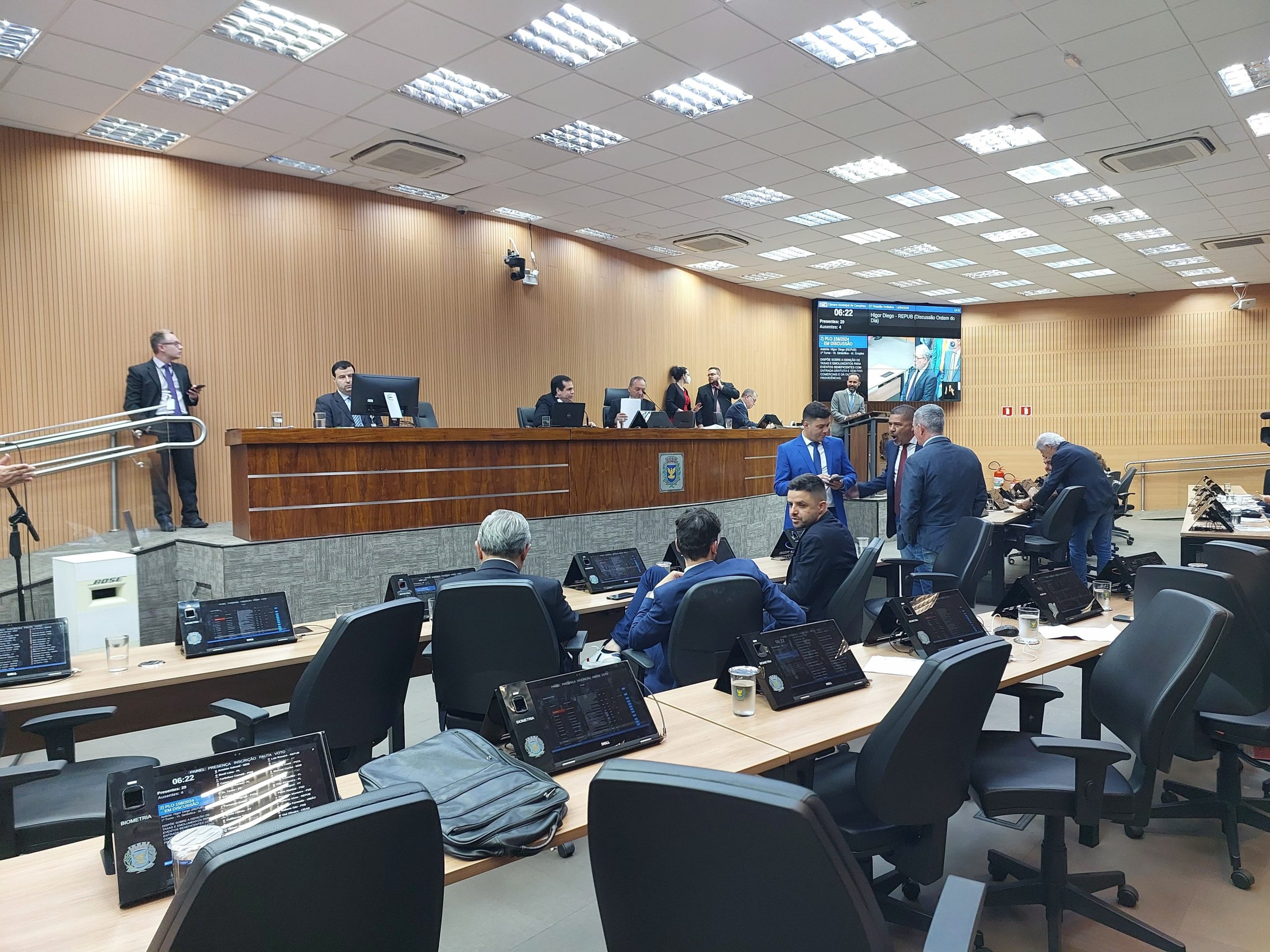 Vereadores de Campinas votam propostas para ampliar a oferta de medicamentos gratuitos