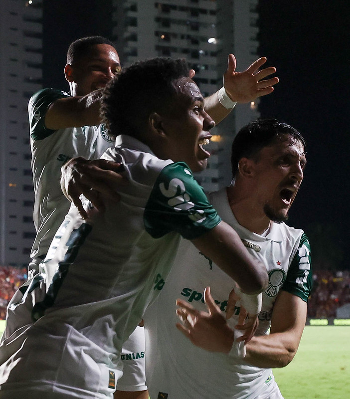 Piquerez marca de pênalti mas admite que Raphael Veiga é o cobrador oficial do Verdão