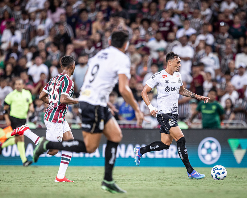 Sem Tite e Dorival Júnior, Jorge Sampaoli é a bola da vez no Santos