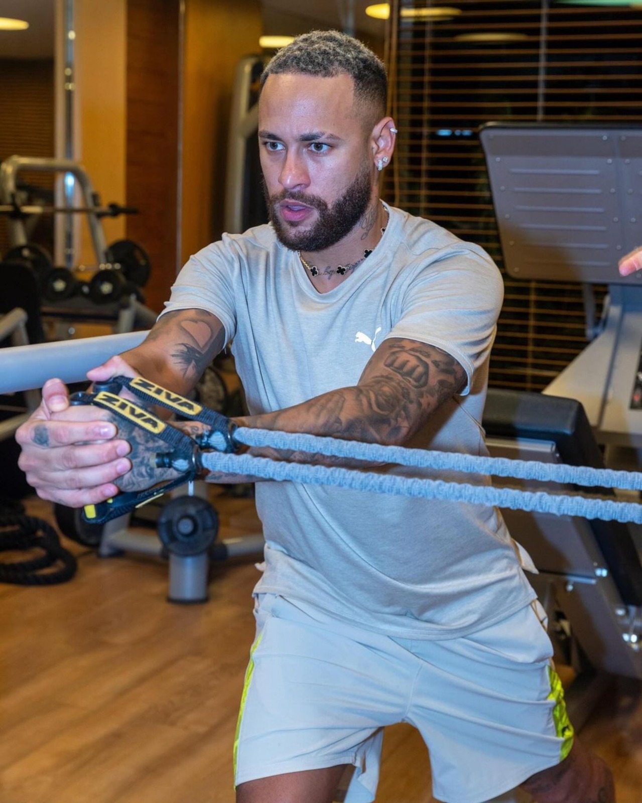 Neymar muda tratamento para poder voltar mais rápido no Santos