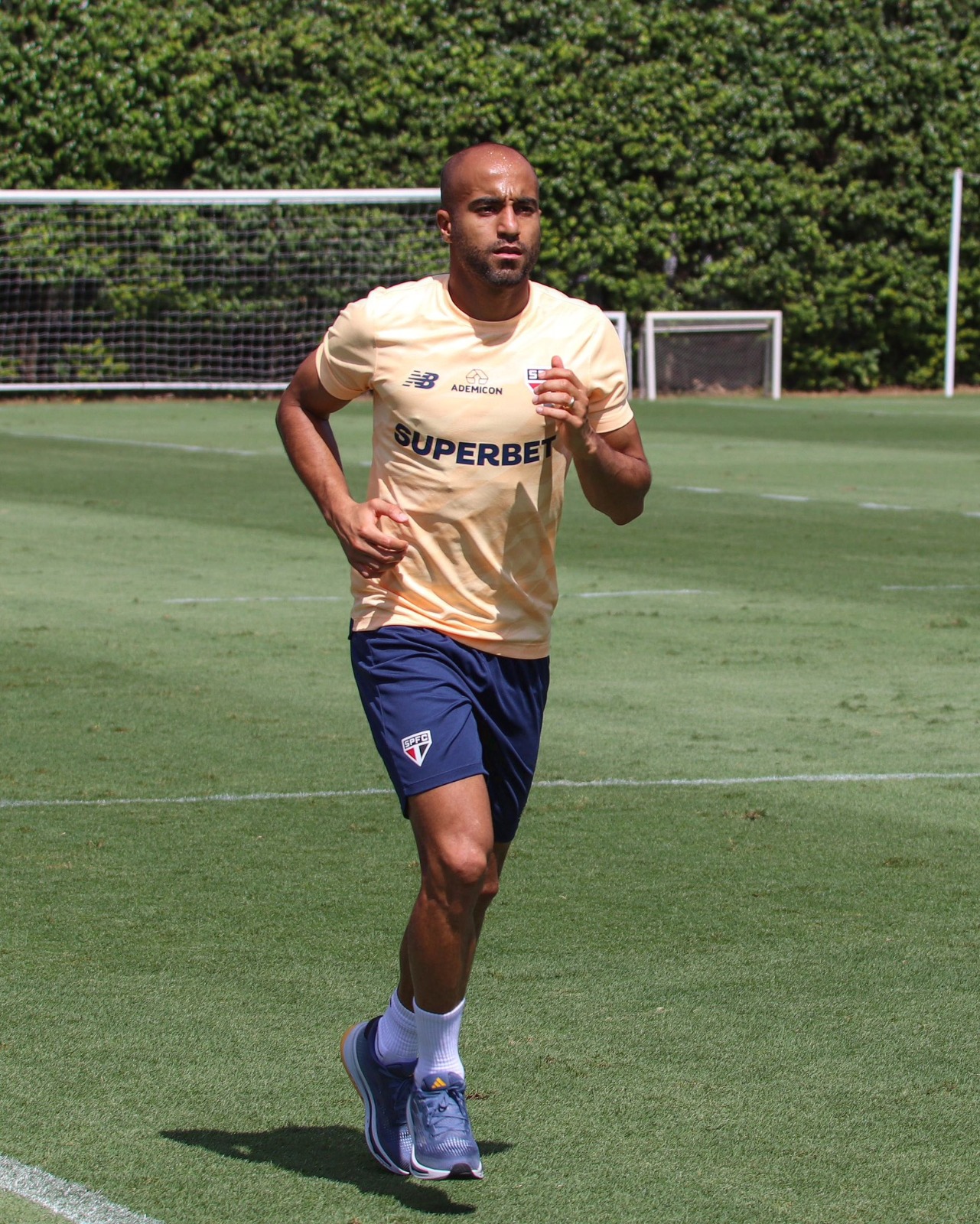 Em meio à boa fase, São Paulo deve contar com Lucas Moura na próxima semana