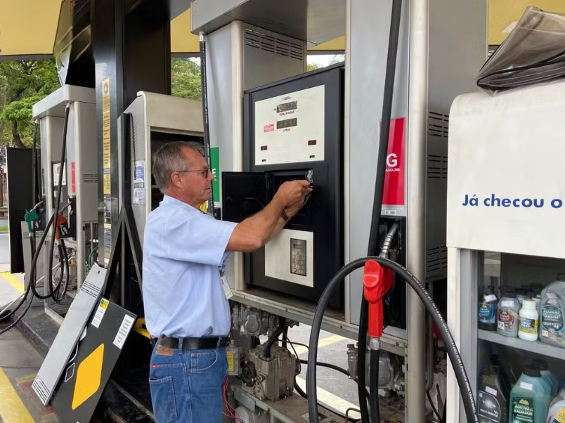 1 em cada 9 bombas de combustíveis fiscalizadas em Piracicaba tinha irregularidades