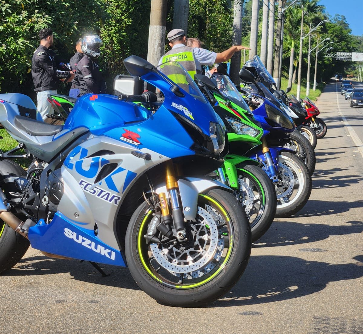 9 motos de luxo com irregularidades são apreendidas em Morungaba