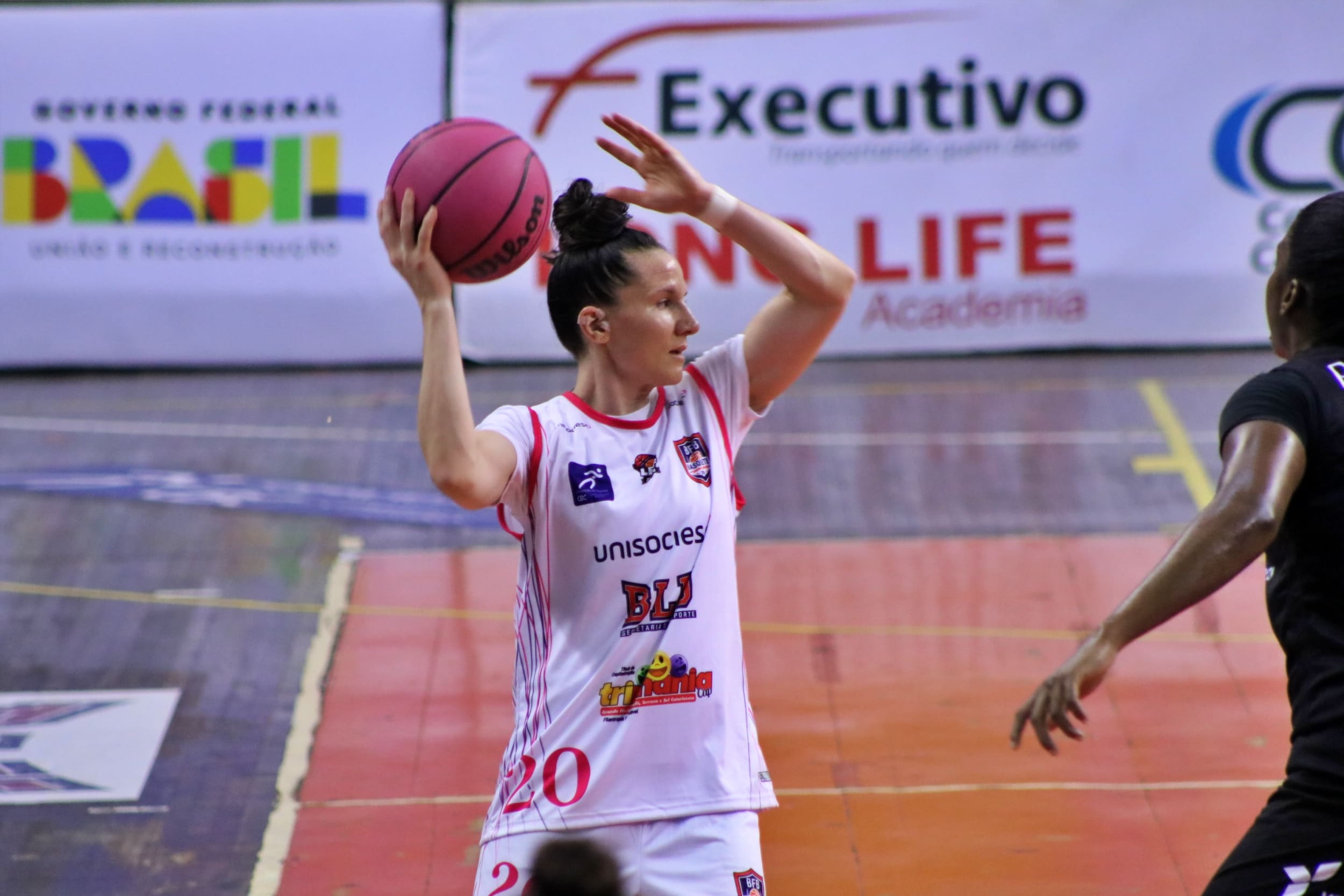 Campeã da LBF em 2018, armadora Meli Gretter retorna ao Unimed Campinas Basquete