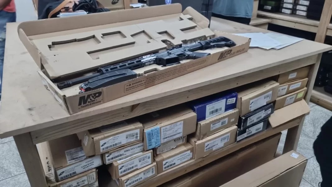 Empresário é preso em Americana suspeito de vender armas para traficantes do RJ