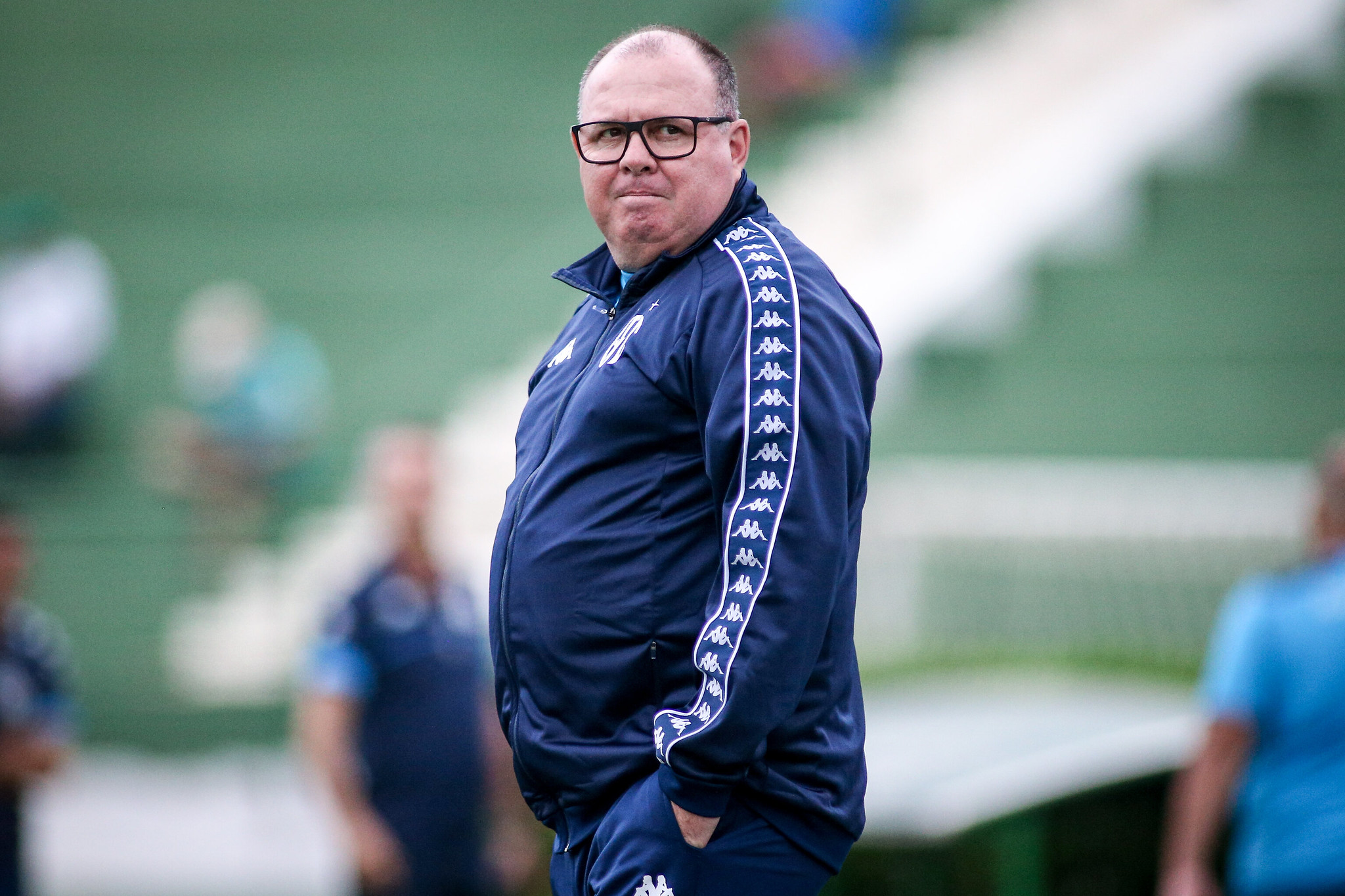 Marcelo Fernandes lamenta desempenho do Guarani no primeiro tempo e fala da necessidade de reforços