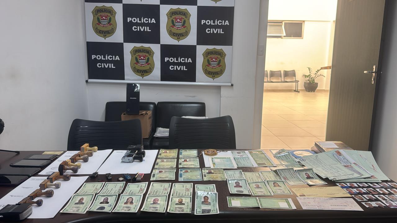 Mulher é presa suspeita de integrar quadrilha de estelionatários 