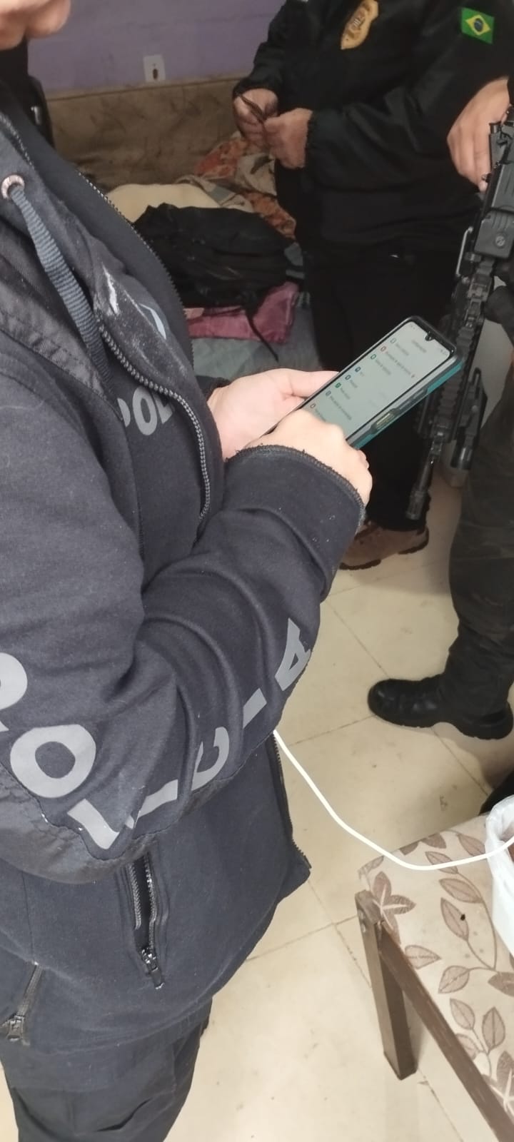 Polícia Civil apreende material de pornografia infantil em Paulínia