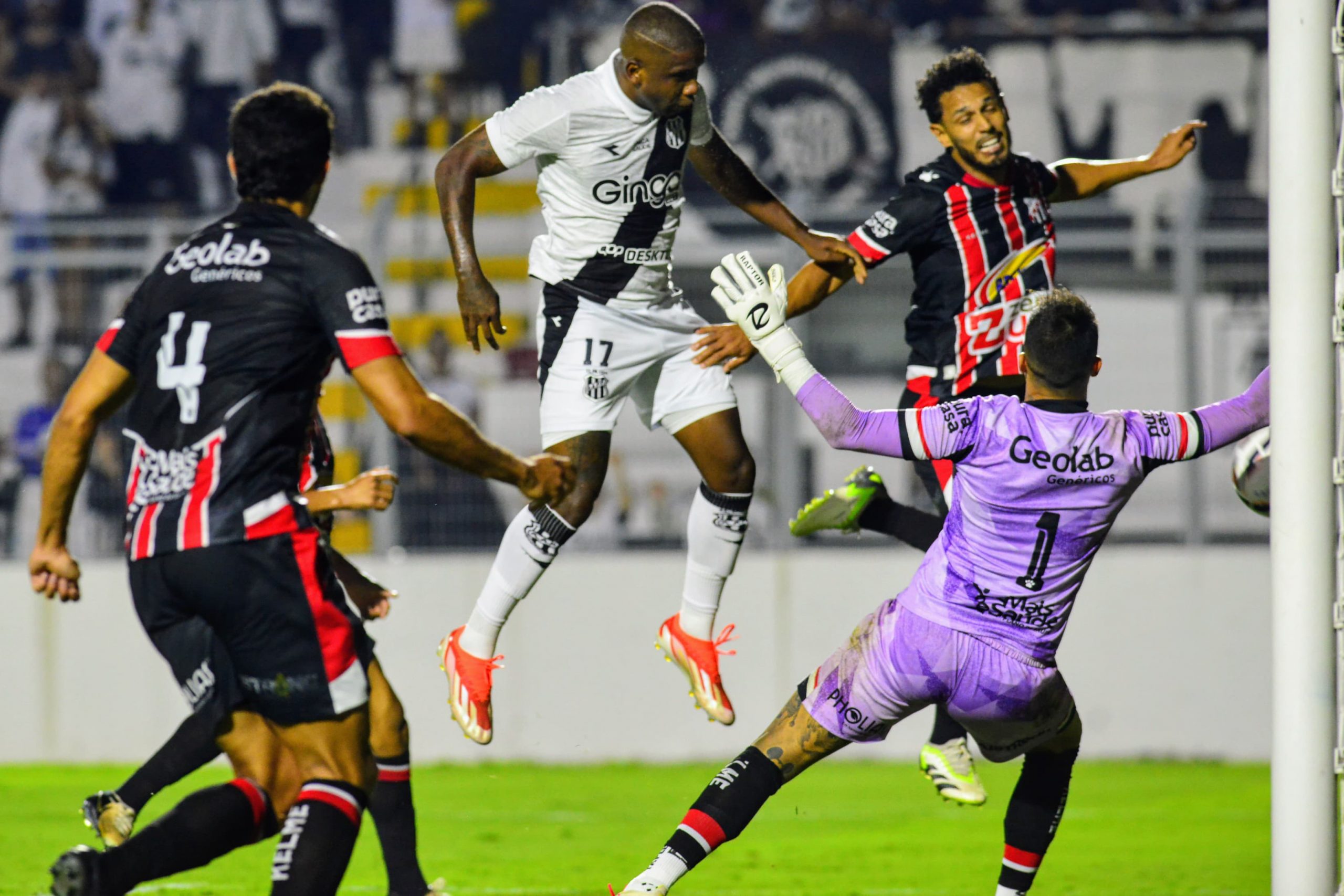 Ponte vence Anápolis em casa e fica entre os líderes da Série C