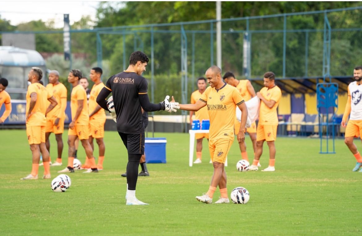 Retrô terá desfalque para enfrentar o Guarani no sábado pela Série C
