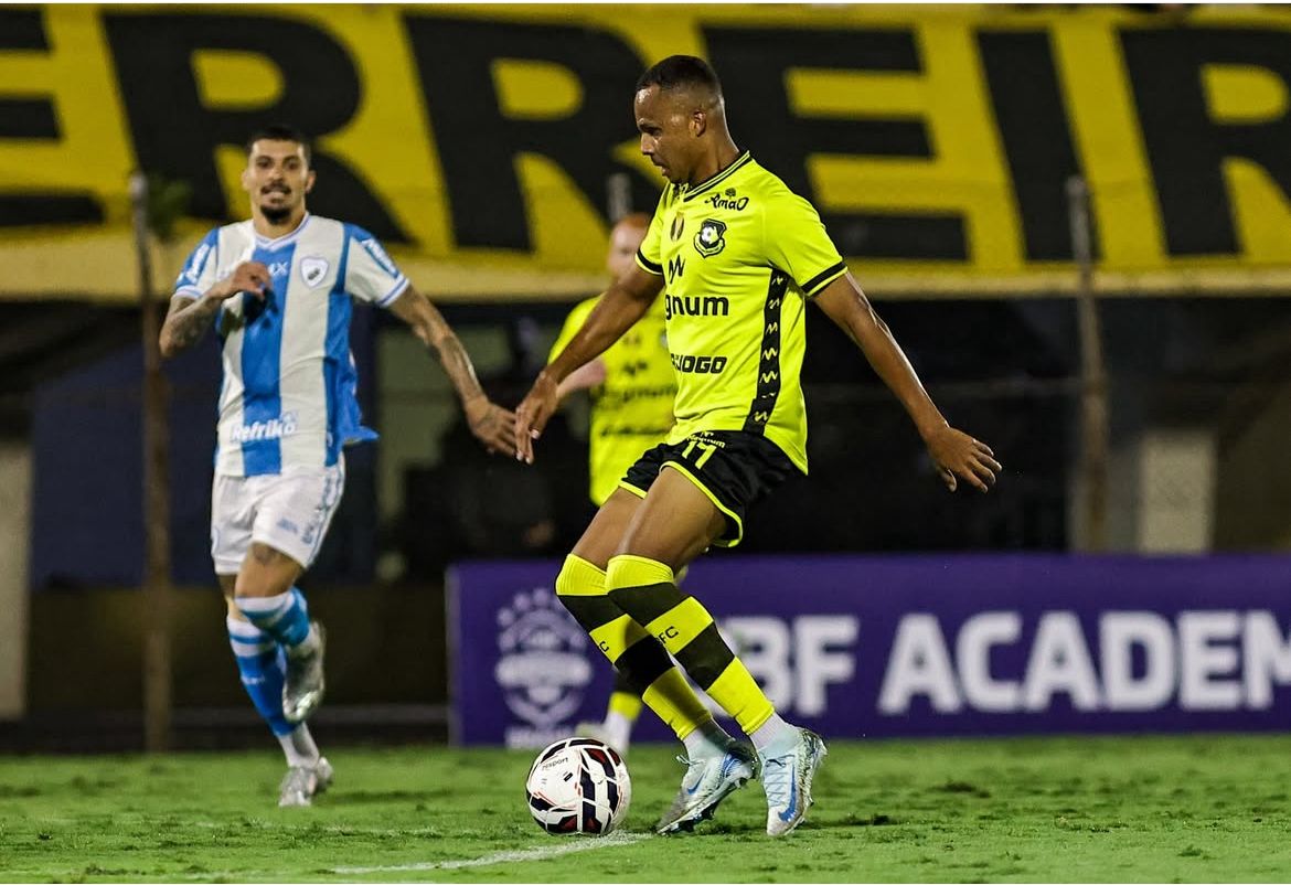 Bernô segue sem vencer em casa e agora pensa no Guarani em Campinas