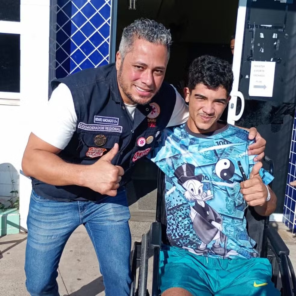 Peão arrastado por touro em rodeio de Hortolândia deixa hospital